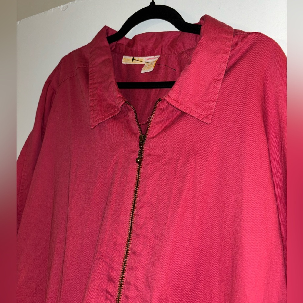 Vintage lightweight red jacket! Super unique!